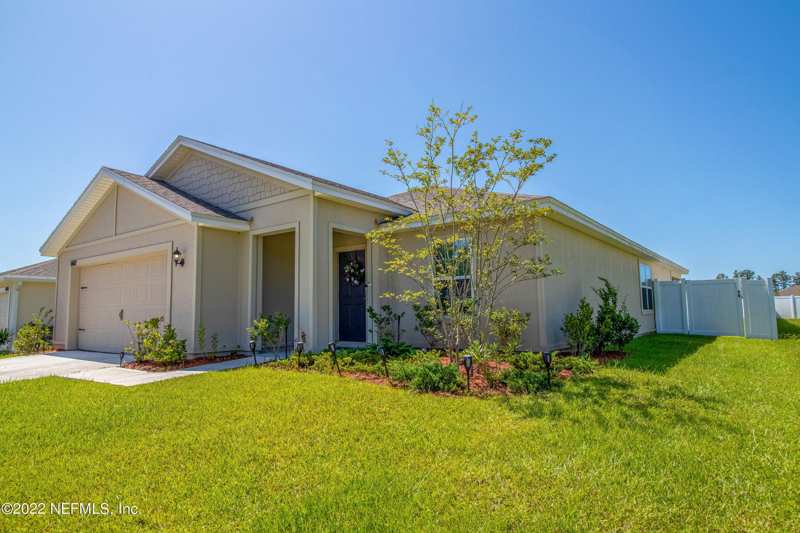 3 bedroom Single Family Residence at 8687 Lake George Circle, Lakes At Woodlawn, Macclenny — photo 1