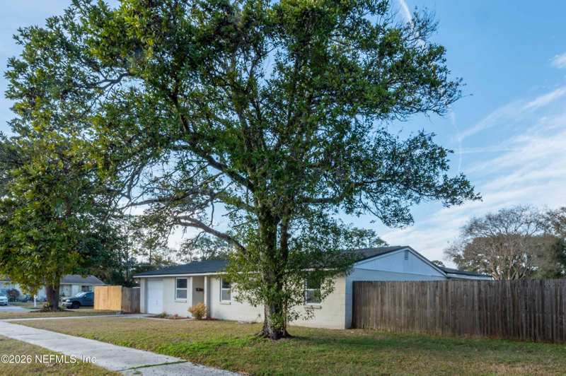 4 bedroom Single Family Residence at 11605 Bayou Road, Beachwood, Jacksonville — photo 1