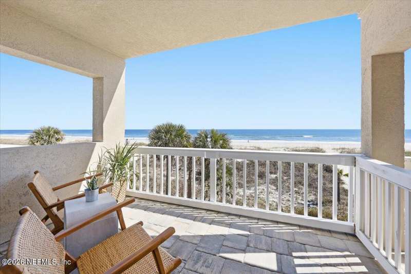 1 bedroom Condominium at 811 1st Street #9, Sea View, Jacksonville Beach — photo 1