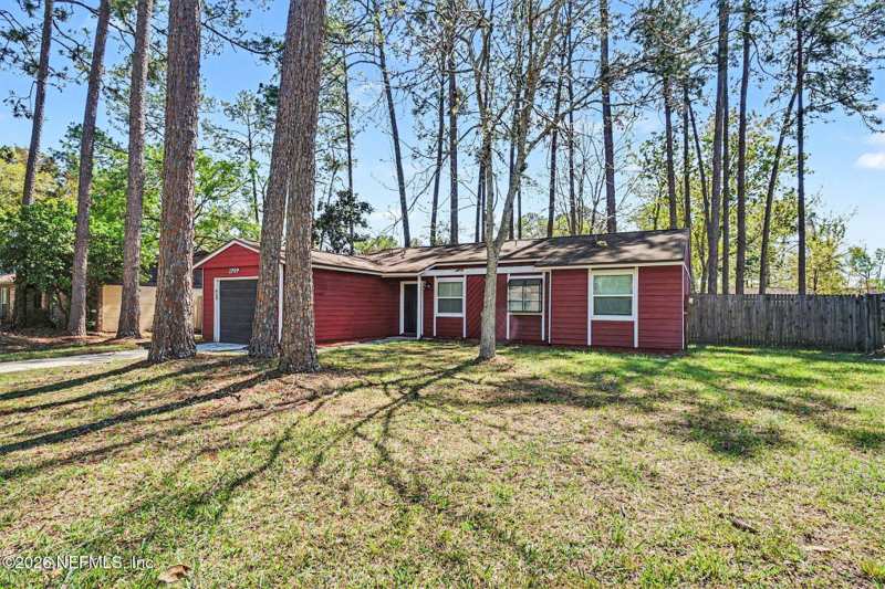 3 bedroom Single Family Residence at 2709 Pinewood Boulevard, Greenwood, Middleburg — photo 1