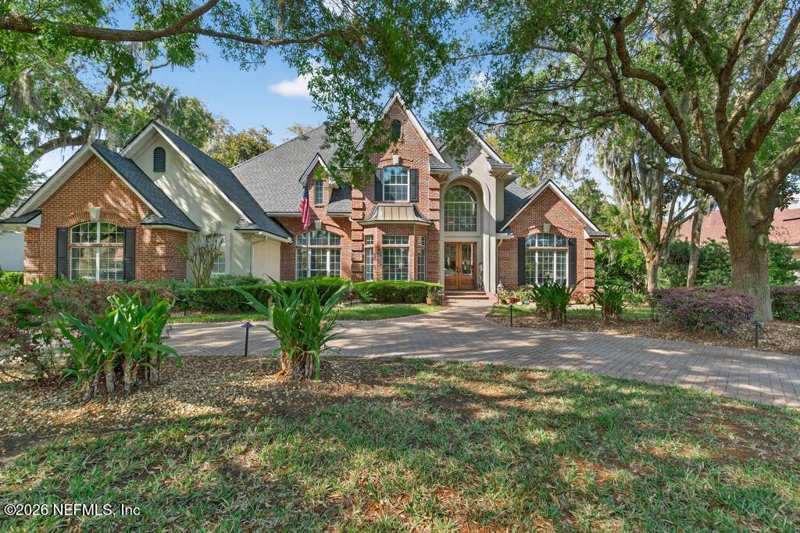 5 bedroom Single Family Residence at 13719 Saxon Lake Drive, Queens Harbour Cc, Jacksonville — photo 1