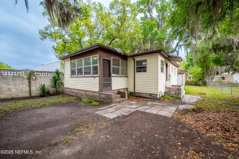 2 bedroom Single Family Residence at 640 Gardiner Street, Orig Town Of Starke, Starke — photo 1