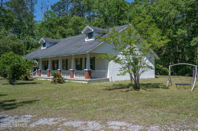 2 bedroom Single Family Residence at 542106 Lem Turner Road, Callahan, Callahan — photo 1