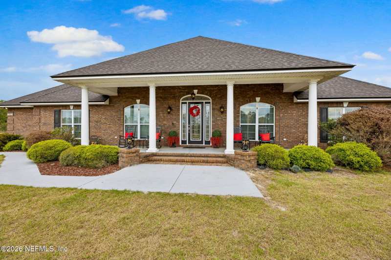 4 bedroom Single Family Residence at 5913 Southern States Nursery Road, Macclenny, Macclenny — photo 1