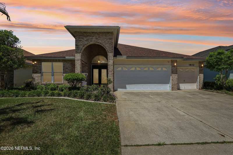3 bedroom Single Family Residence at 1832 Chatham Village Drive, Chatham Village, Fleming Island — photo 1