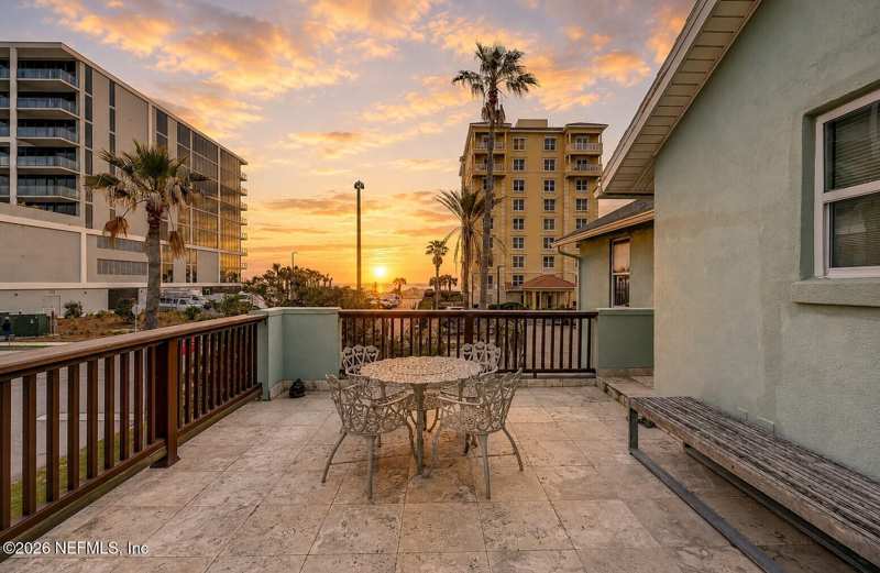 3 bedroom Townhouse at 1510 1st Street, Courtyards At 15th, Jacksonville Beach — photo 1