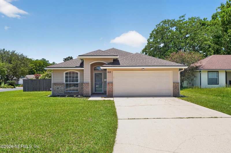 3 bedroom Single Family Residence at 612 Abbey Court, Olde Sutton Parke, Orange Park — photo 1