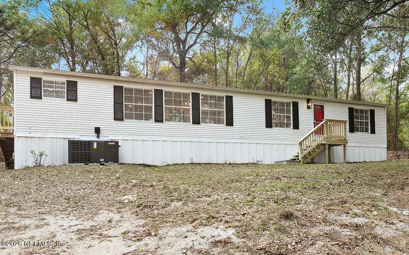3 bedroom Mobile Home at 66 Panda Avenue, Jacksonville South, Middleburg — photo 1