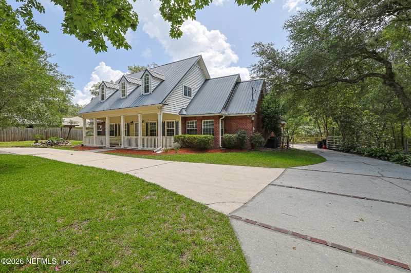 3 bedroom Single Family Residence at 2235 Strawberry Creek Lane, Middleburg, Middleburg — photo 1