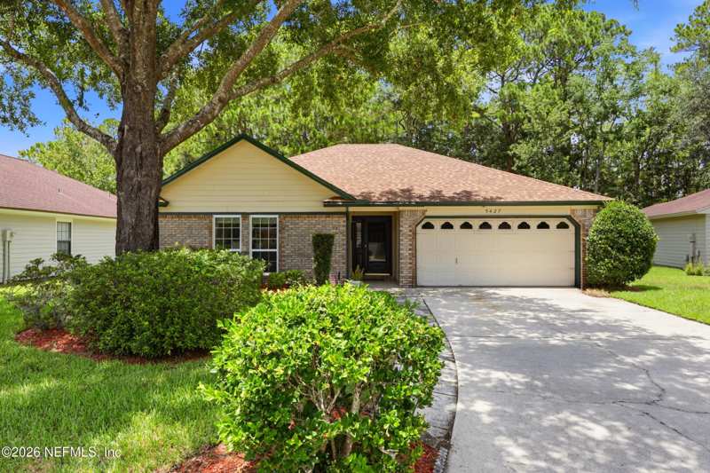 3 bedroom Single Family Residence at 5427 Blue Pacific Drive, Brookhollow, Jacksonville — photo 1