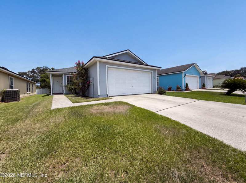 3 bedroom Single Family Residence at 7923 Cherry Blossom Drive, Cherry Wood, Jacksonville — photo 1