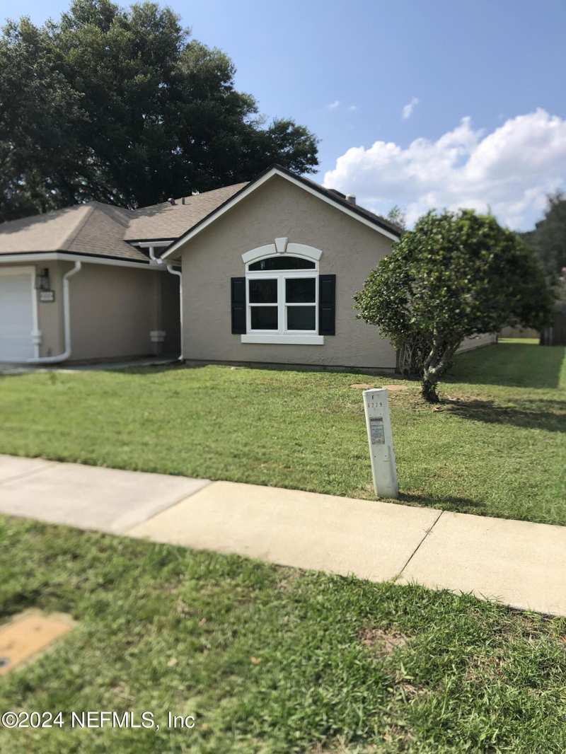 3 bedroom Single Family Residence at 8229 Provincial Circle, Ellington Place, Jacksonville — photo 1