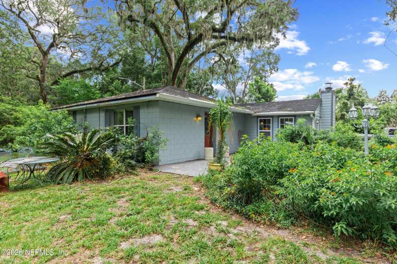 2 bedroom Single Family Residence at 440 Blake Avenue, Morgans, Orange Park — photo 1