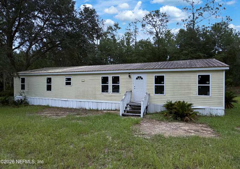 4 bedroom Manufactured Home at 173 Hill Top Loop, Long Lake Estates, Hawthorne — photo 1