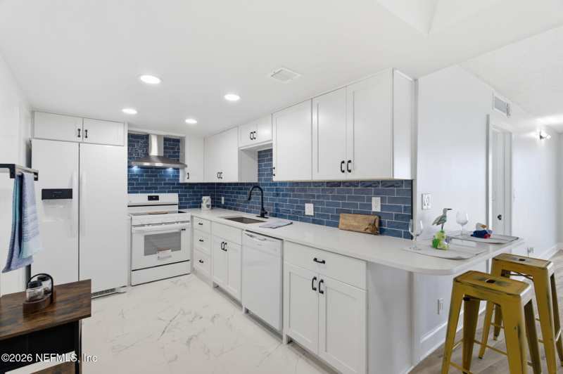 2 bedroom Condominium at 1601 Ocean Drive #203, Seascape Condo, Jacksonville Beach — photo 1