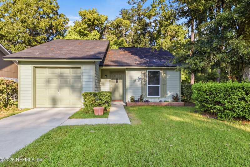 2 bedroom Single Family Residence at 3082 Parental Home Road, Richard Grant, Jacksonville — photo 1