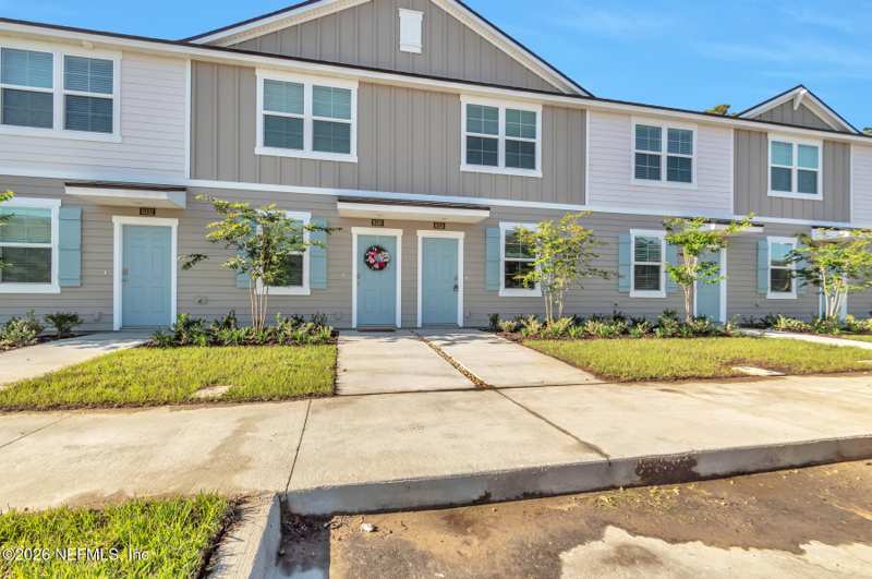 2 bedroom Townhouse at 8348 Asteroid Street, Baymeadows, Jacksonville — photo 1
