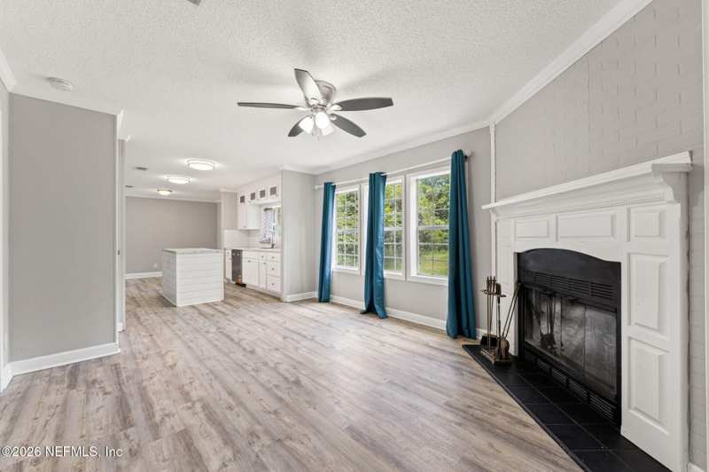 3 bedroom Mobile Home at 2405 Silver Moss Circle, Deer Park, Middleburg — photo 1