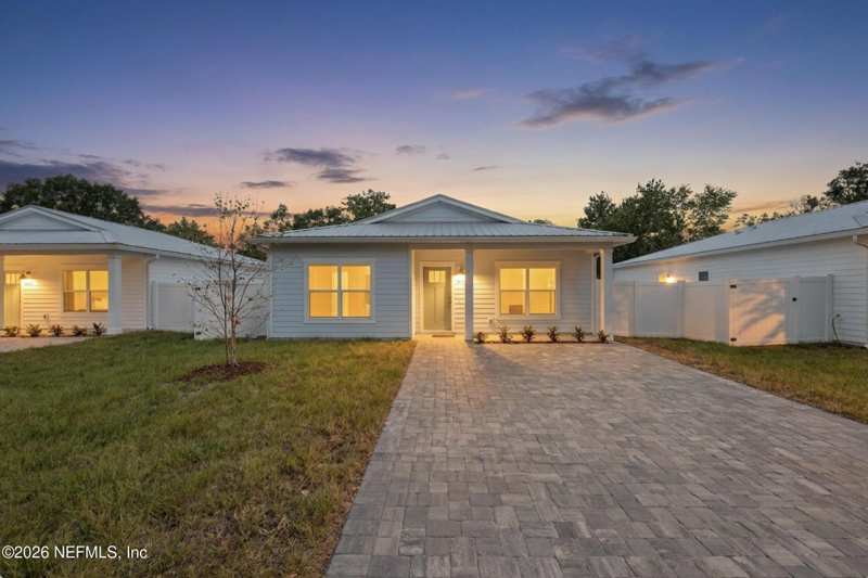 3 bedroom Single Family Residence at 878 W 4th Street, Clark Addition, St. Augustine — photo 1