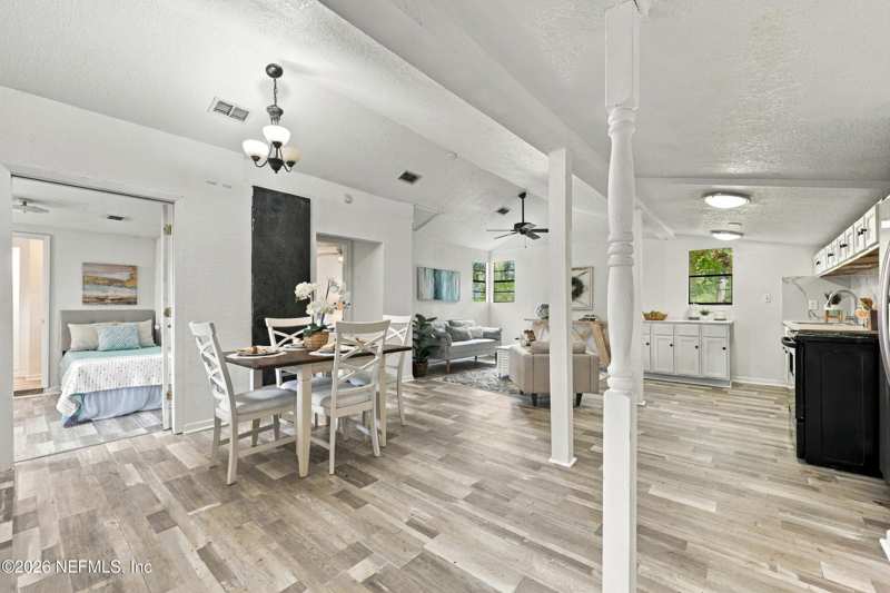 2 bedroom Single Family Residence at 113 Suzanne Avenue #D, Montclair, Orange Park — photo 1