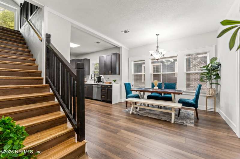 3 bedroom Single Family Residence at 2811 N Market Street, New Springfield, Jacksonville — photo 1