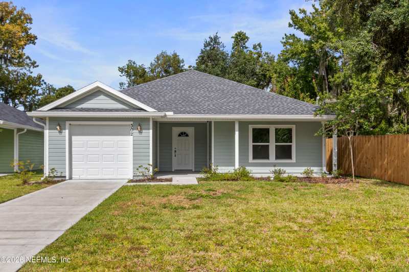 3 bedroom Single Family Residence at 302 S 14th Street, Palatka Blks, Palatka — photo 1