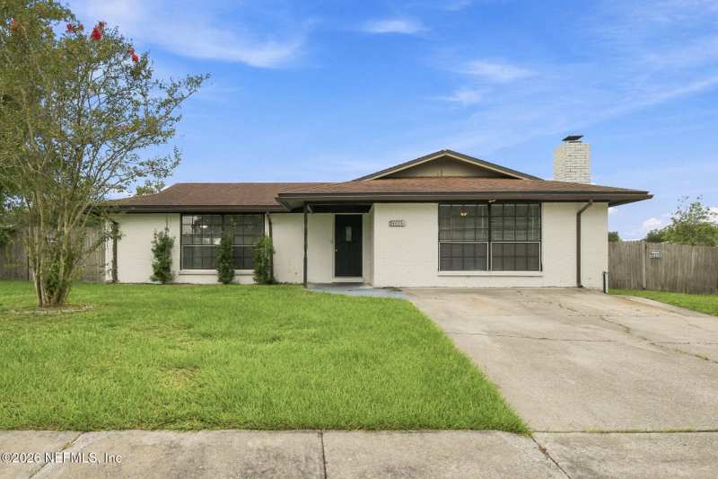 3 bedroom Single Family Residence at 8603 Hammondwood Road, Country Creek, Jacksonville — photo 1