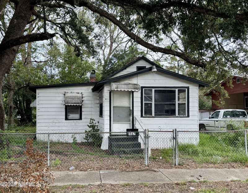 2 bedroom Single Family Residence at 1567 W 17th Street, Grand Boulevard, Jacksonville — photo 1