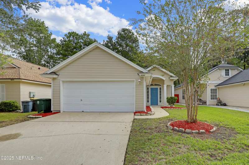 3 bedroom Single Family Residence at 6693 Morse Glen Lane, Morse Glen, Jacksonville — photo 1
