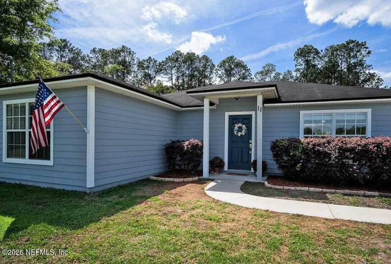 3 bedroom Single Family Residence at 11 Peppermint Avenue, Middleburg, Middleburg — photo 1