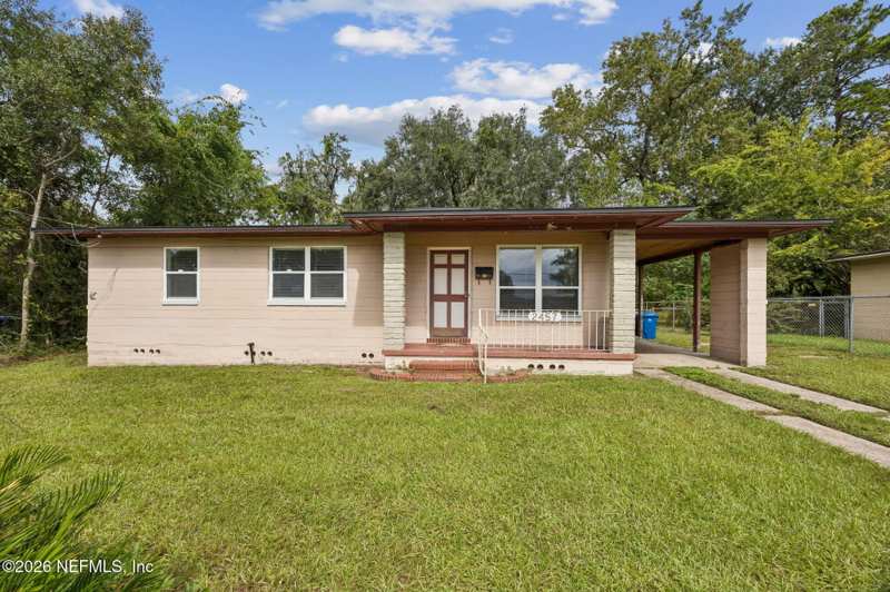 3 bedroom Single Family Residence at 2457 Broward Road, Highlands, Jacksonville — photo 1