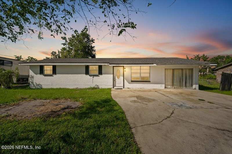 4 bedroom Single Family Residence at 101 N Highland Avenue, Golden Gate Manor, Green Cove Springs — photo 1