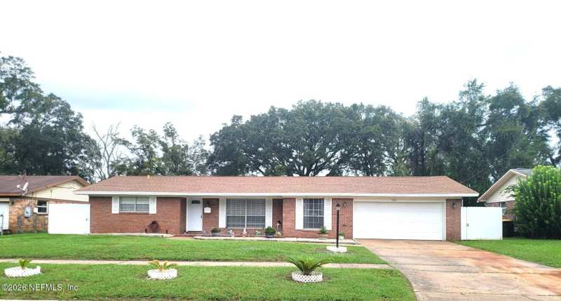 3 bedroom Single Family Residence at 5081 Winchester Drive, Brierwood, Jacksonville — photo 1