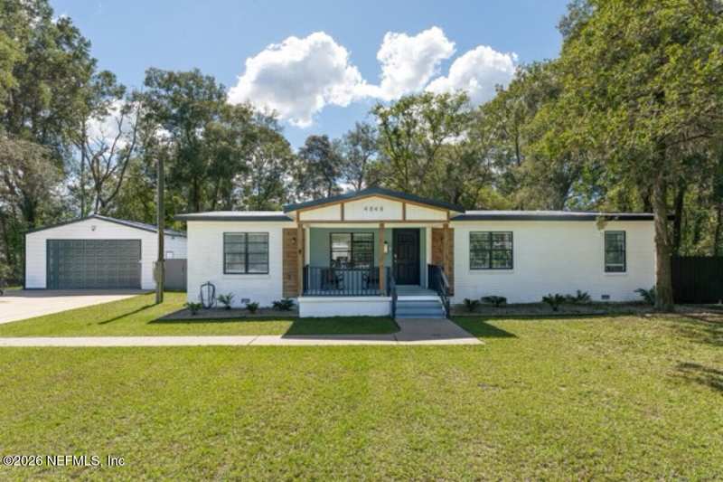 3 bedroom Manufactured Home at 4848 Mara Drive, Del Rio, Jacksonville — photo 1