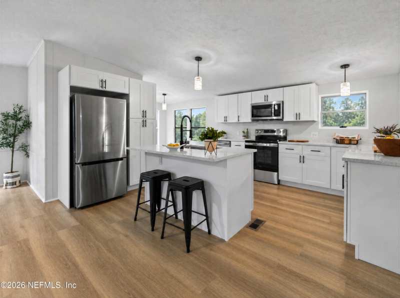 3 bedroom Mobile Home at 300 E Kansas Street, Florahome, Florahome — photo 1