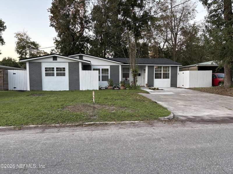 3 bedroom Single Family Residence at 5345 Woodcrest Road, Hillcrest, Jacksonville — photo 1