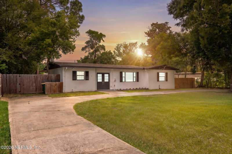 3 bedroom Single Family Residence at 517 Glynlea Road, Glynlea Park, Jacksonville — photo 1