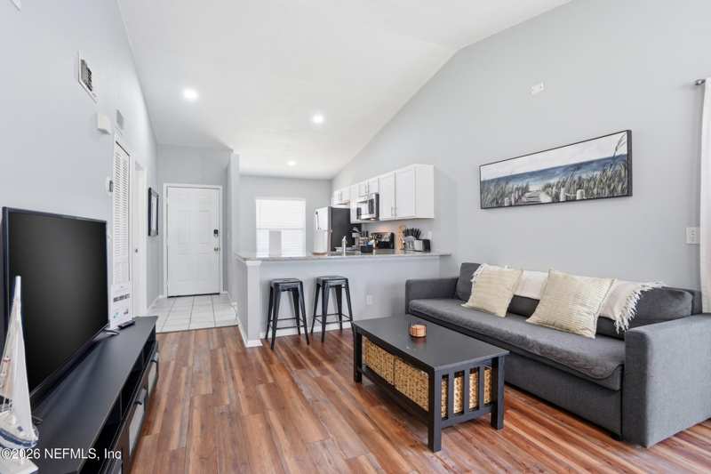 2 bedroom Single Family Residence at 3419 Islander Way, Lake Mandarin, Jacksonville — photo 1