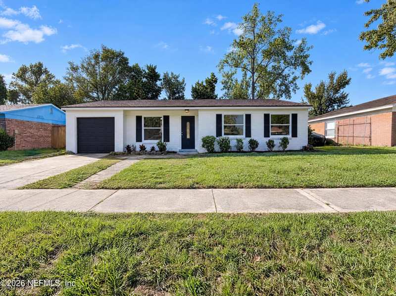 3 bedroom Single Family Residence at 10784 Liscard Road, Sandalwood, Jacksonville — photo 1