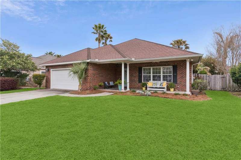 3 bedroom Single Family Residence at 116 Village Creek Way, Village Creek Way, St. Simons Island — photo 1