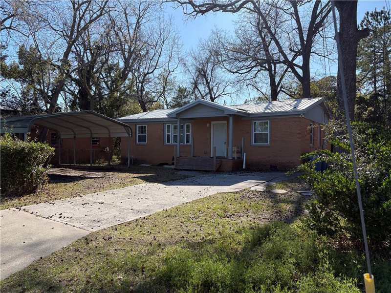 3 bedroom Single Family Residence at 2715 Stonewall Street, No Recorded Subdivision, Brunswick — photo 1