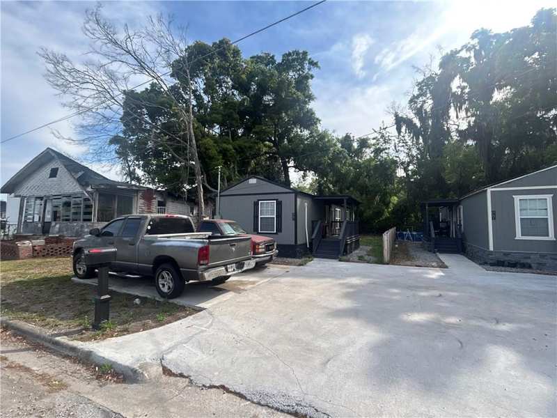 2 bedroom Single Family Residence at 1414 Martin Luther King Jr. Boulevard, Town Commons, Brunswick — photo 1