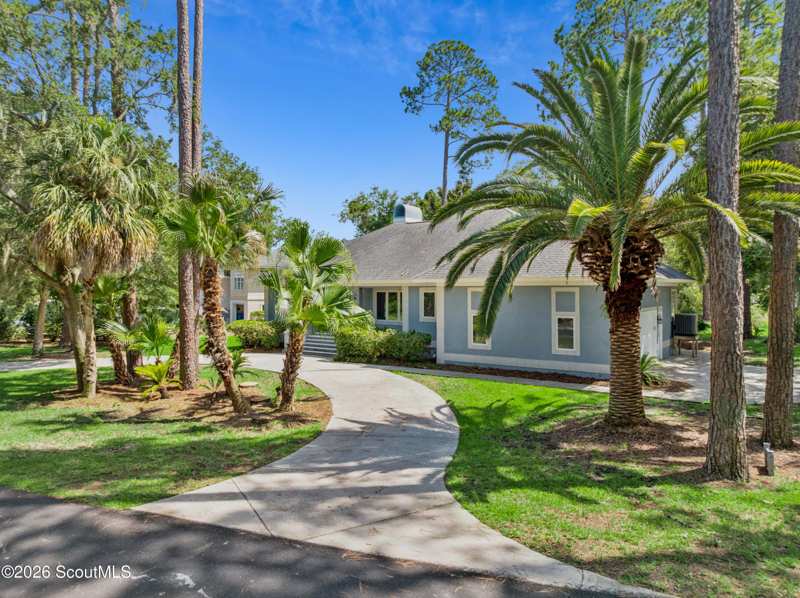 5 bedroom Single Family Residence at 400 Vassar Point Drive, Vassar Point, St. Simons Island — photo 1