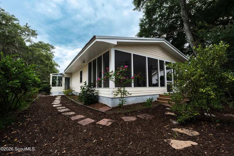 3 bedroom Single Family Residence at 11932 Old Demere Road, St. Simons Heights, St. Simons Island — photo 1