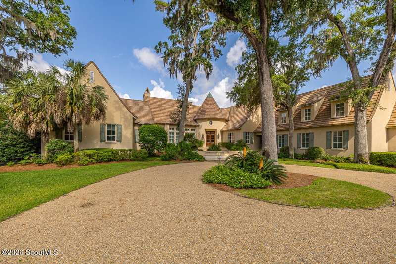 5 bedroom Single Family Residence at 117 Hawkins Island Circle, Hawkins Island, St. Simons Island — photo 1