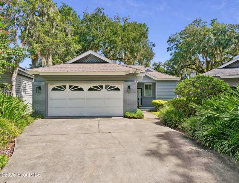 3 bedroom Single Family Residence at 39 Bay Tree Court East Court, Bay Tree Cottages, St. Simons Island — photo 1