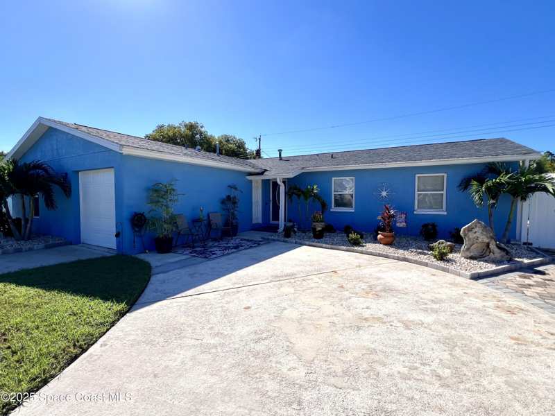 4 bedroom Single Family Residence at 1103 Coronado Drive, Kings Grant Unit 4, Rockledge — photo 1