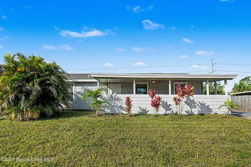 3 bedroom Single Family Residence at 1026 Camden Avenue, Port Malabar Unit 42, Palm Bay — photo 1