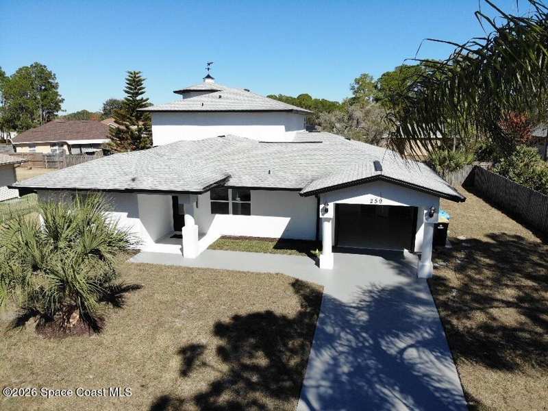 4 bedroom Single Family Residence at 259 Benchor Road, Port Malabar Unit 13, Melbourne — photo 1