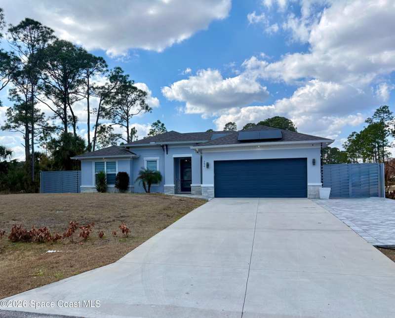 4 bedroom Single Family Residence at 704 Griffin Avenue, Port Malabar Unit 36, Palm Bay — photo 1